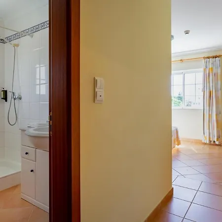 2bdr Duplex W Ac & Pool In By Lovelystay Portimão