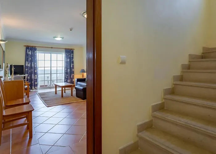 아파트 2bdr Duplex W Ac & Pool In By Lovelystay