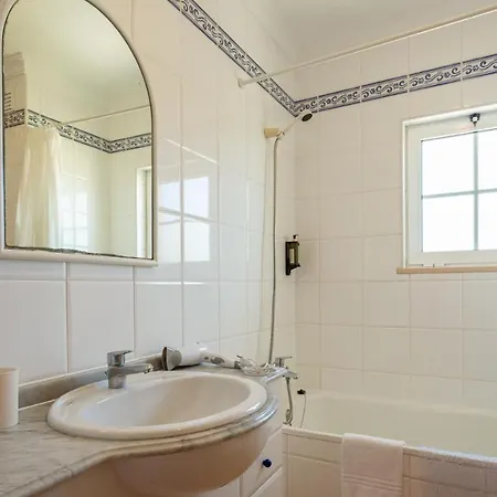2bdr Duplex W Ac & Pool In By Lovelystay דירה